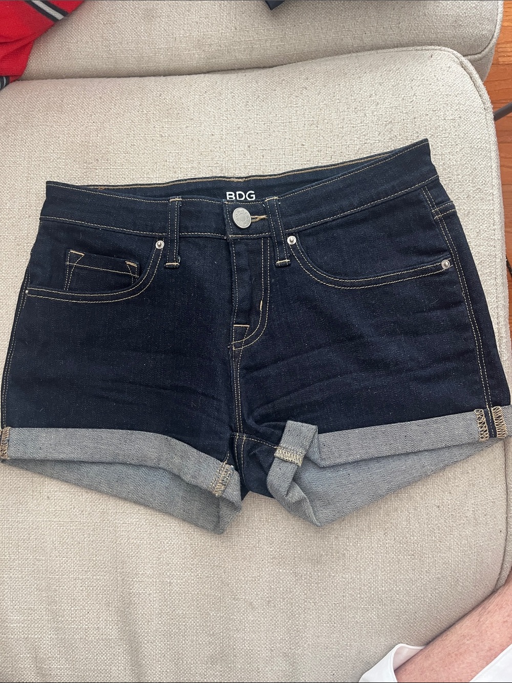 BDG Dark Indigo Rolled Cuff Denim Shorts size 24 NWT